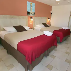2* Hotel Dreams Puerto Rico