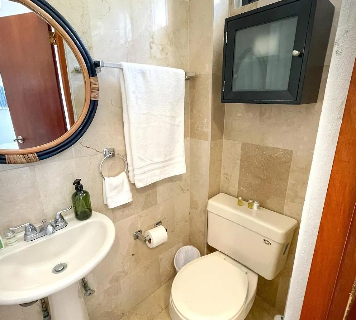 圣胡安Casa Blanca 2Nd Floor Apt Near The Beach公寓